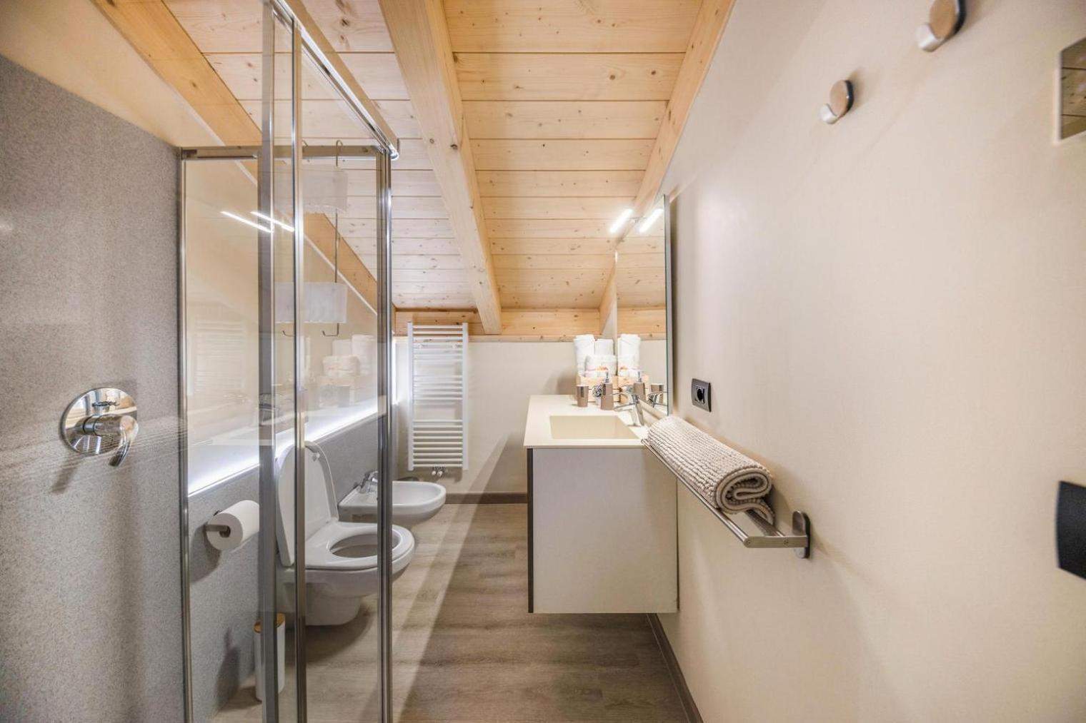 Casa Pare' B&B Tesero Eksteriør billede